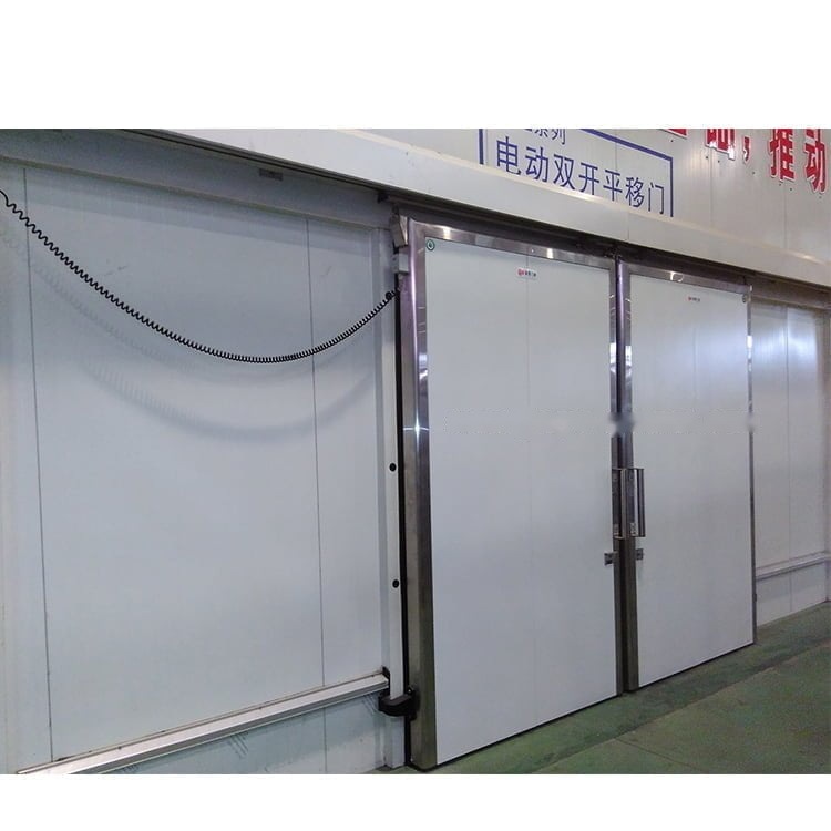 Two leafs automatic sliding door